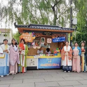 “關(guān)注自閉癥，情滿端午節(jié)”漢服社手工融合活動(dòng)在濟(jì)南舉行