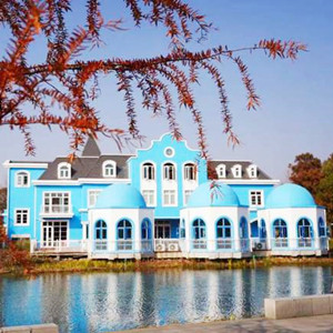 上海閔行文化公園為自閉癥孩子建起藍(lán)色城堡