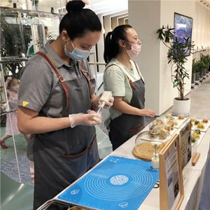 自閉癥咖啡館“多幸?？Х瑞^”在上海開業(yè)