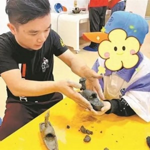 “濃情端午 傳承古韻”孤獨癥家庭主題活動在泉州舉行