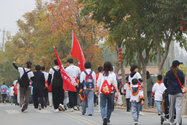 合肥市小紅花行善跑專場活動關(guān)愛孤獨癥群體