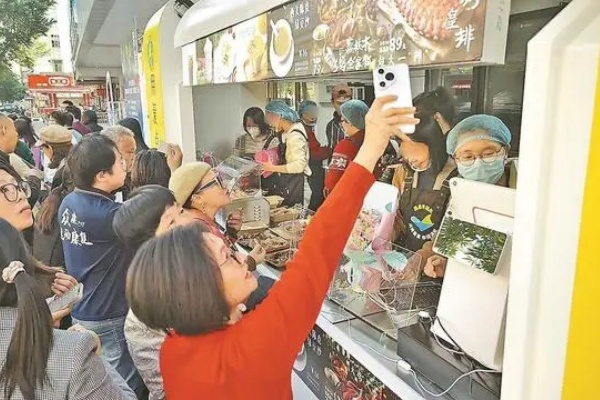 關愛孤獨癥媽媽，首臺“星星幸福艙”在廣州花都啟航