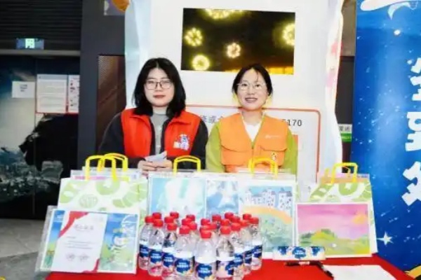 世界孤獨(dú)癥日《特別的你》公益觀影會(huì)在杭州舉行