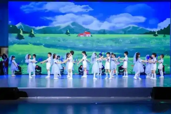 北京市孤獨(dú)癥兒童文藝展演溫情上演