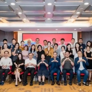 “七彩藝術(shù)之旅”孤獨(dú)癥公益活動(dòng)溫暖啟程